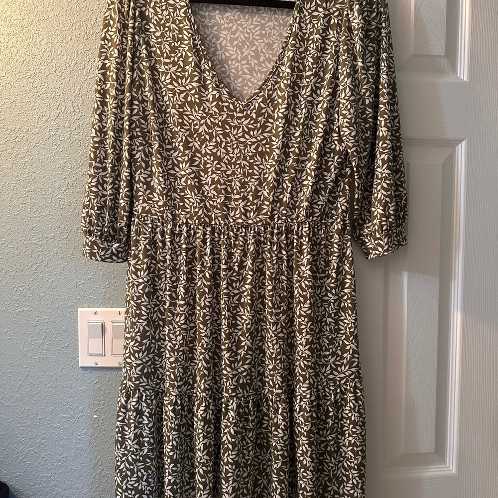 Kaileigh Olive Green and White Floral V-Neck Tiered Midi Dress